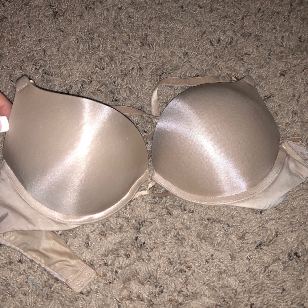 Victoria secret bombshell